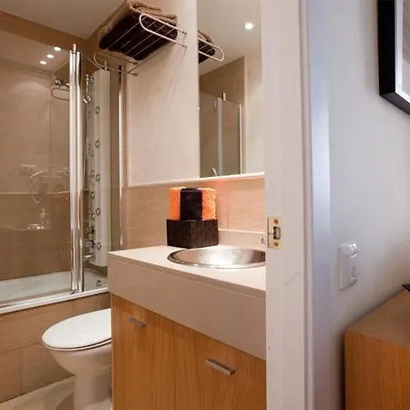 Rentbcn Gracia Jardinets Apartment